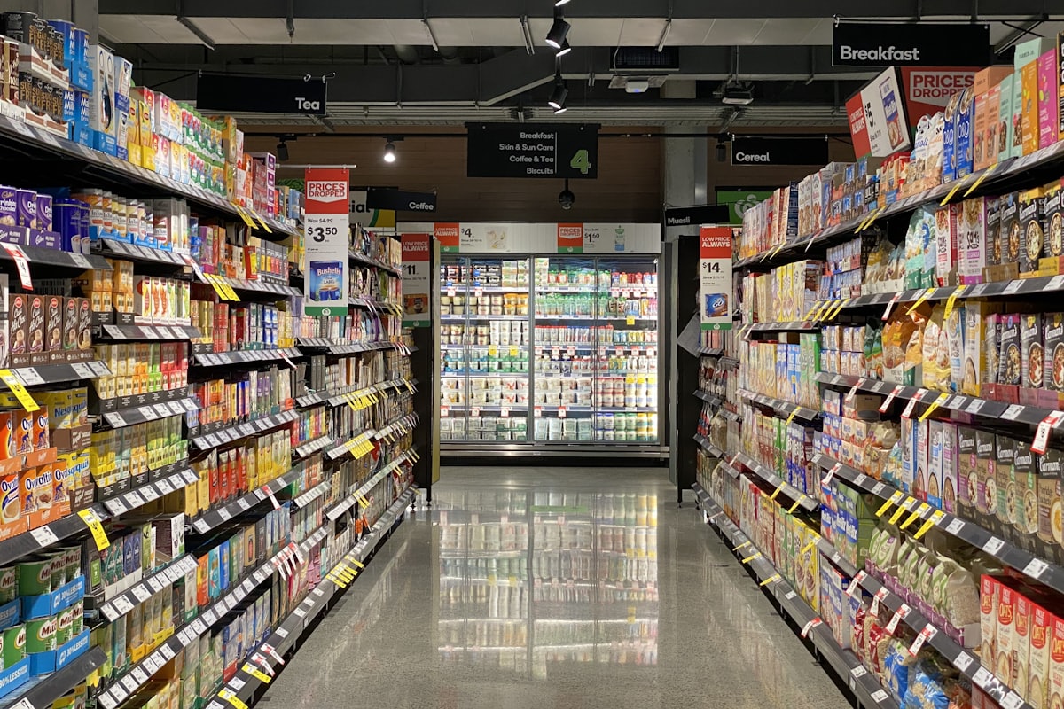 Vitrine réfrigérée murale en commerce